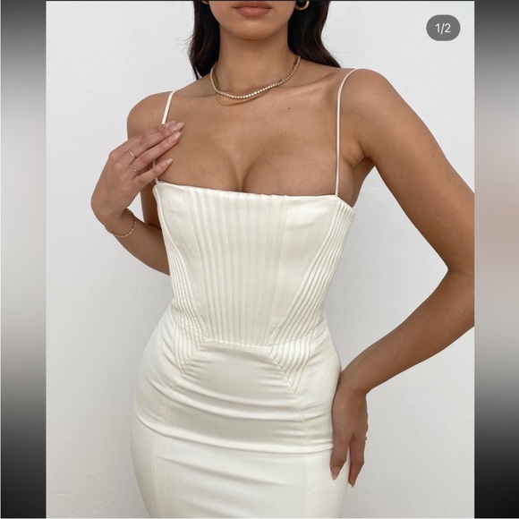 House of CB ‘Lorelei’ Ivory Satin Corset Midi Dress NWOT - Picture 6 of 9